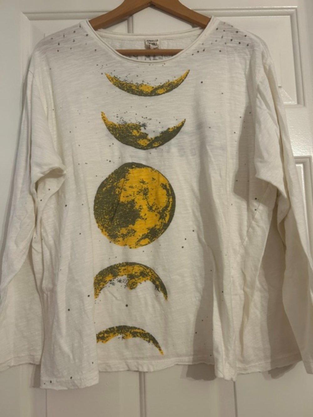 Magnolia Pearl Master of Time Phases LS Viggo Tee